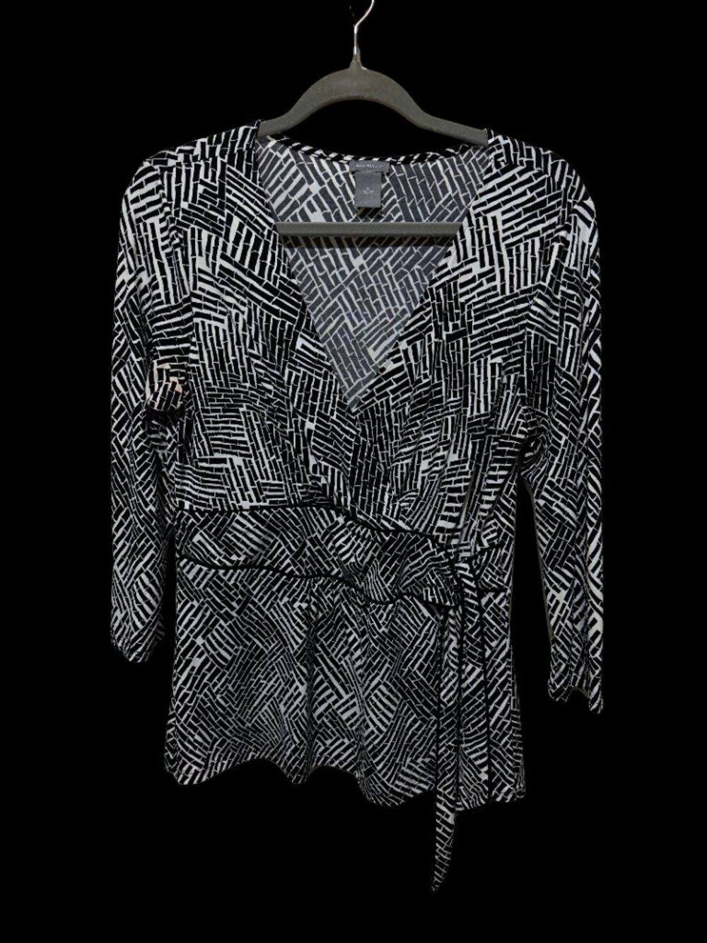 Ann Taylor Black White Abstract Graphic V-Neck Faux Wrap Tie Waist Blouse M - Picture 2 of 6